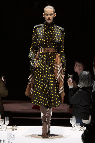 Look 44